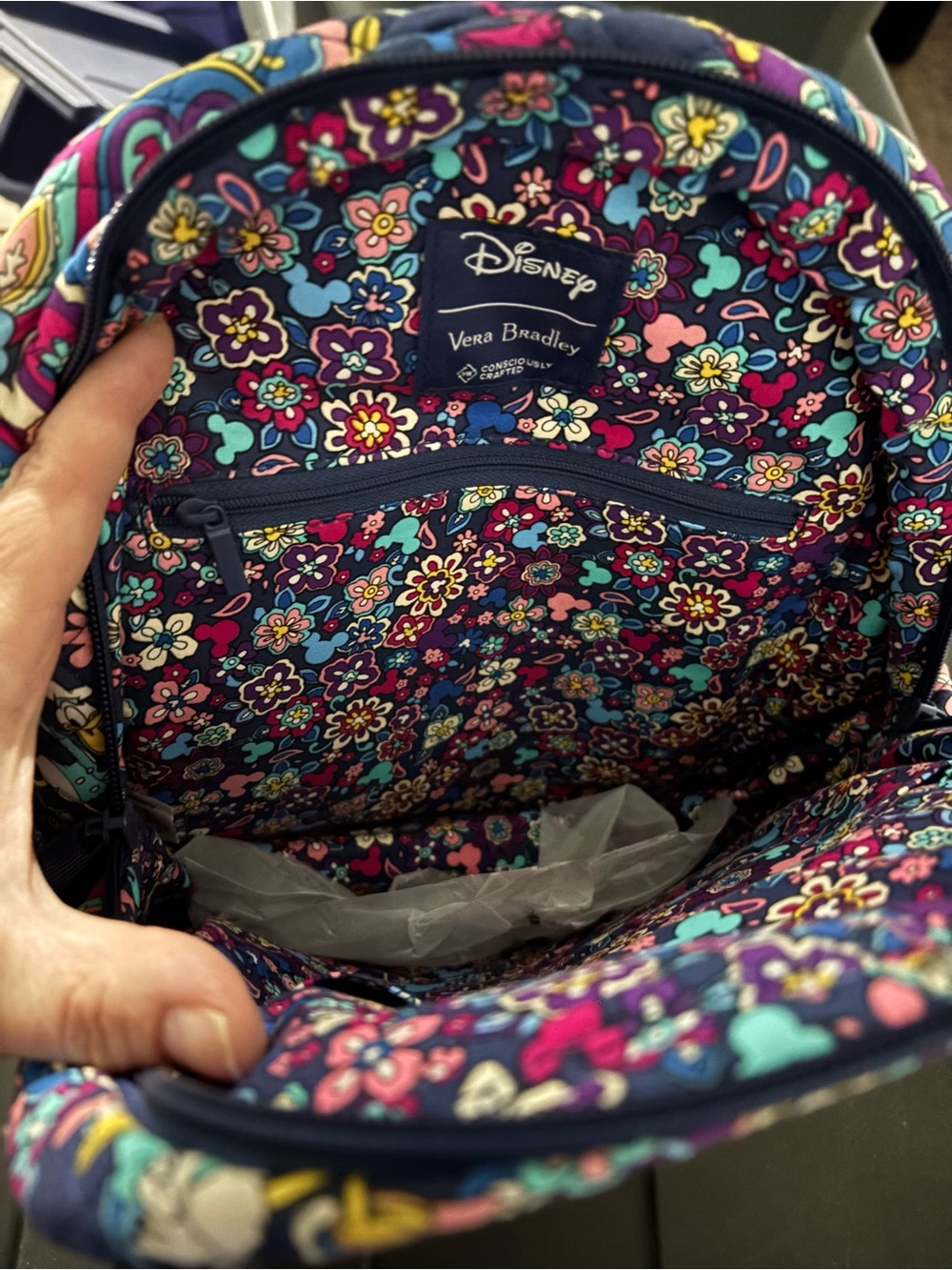 NWT Vera Bradley Disney Sensational Six small backpack - Picture 3 of 6
